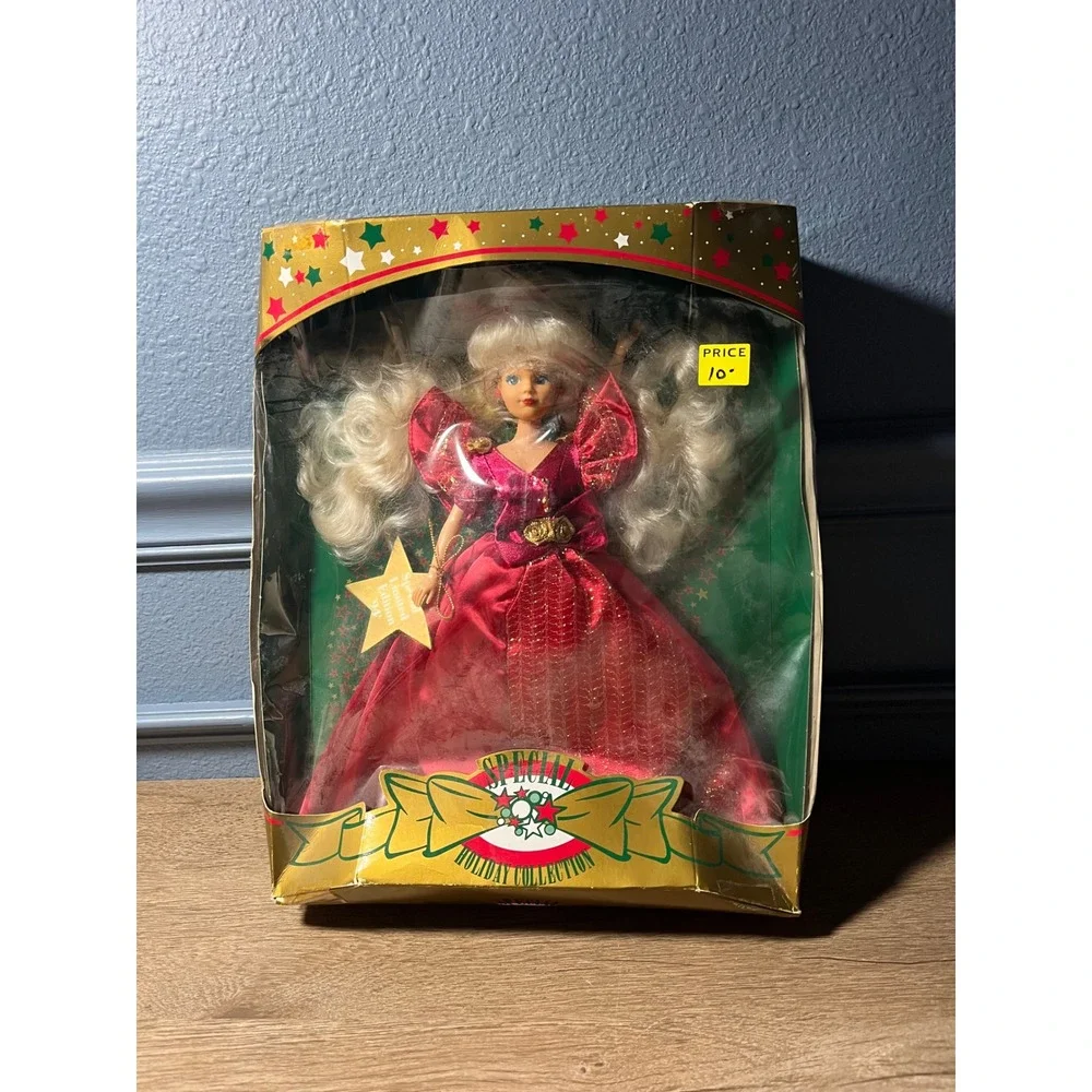 Special Limited Collection Holiday Doll Red Gown‎ Blonde Hair Special Edition